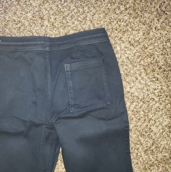 Boy's abercromie kids joggers - Picture 3 of 5